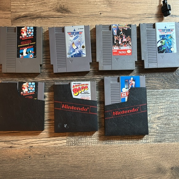 Nintendo Entertainment System Console - Gray and Black - Picture 2 of 2